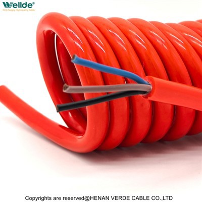 Cable espiral rojo de 3 núcleos